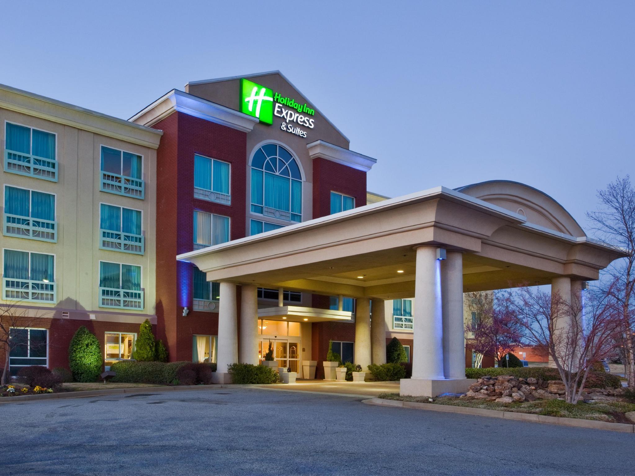 Holiday Inn Express & Suites I-26 & Us 29 At Westgate Mall By Ihg Спартанбърг Екстериор снимка