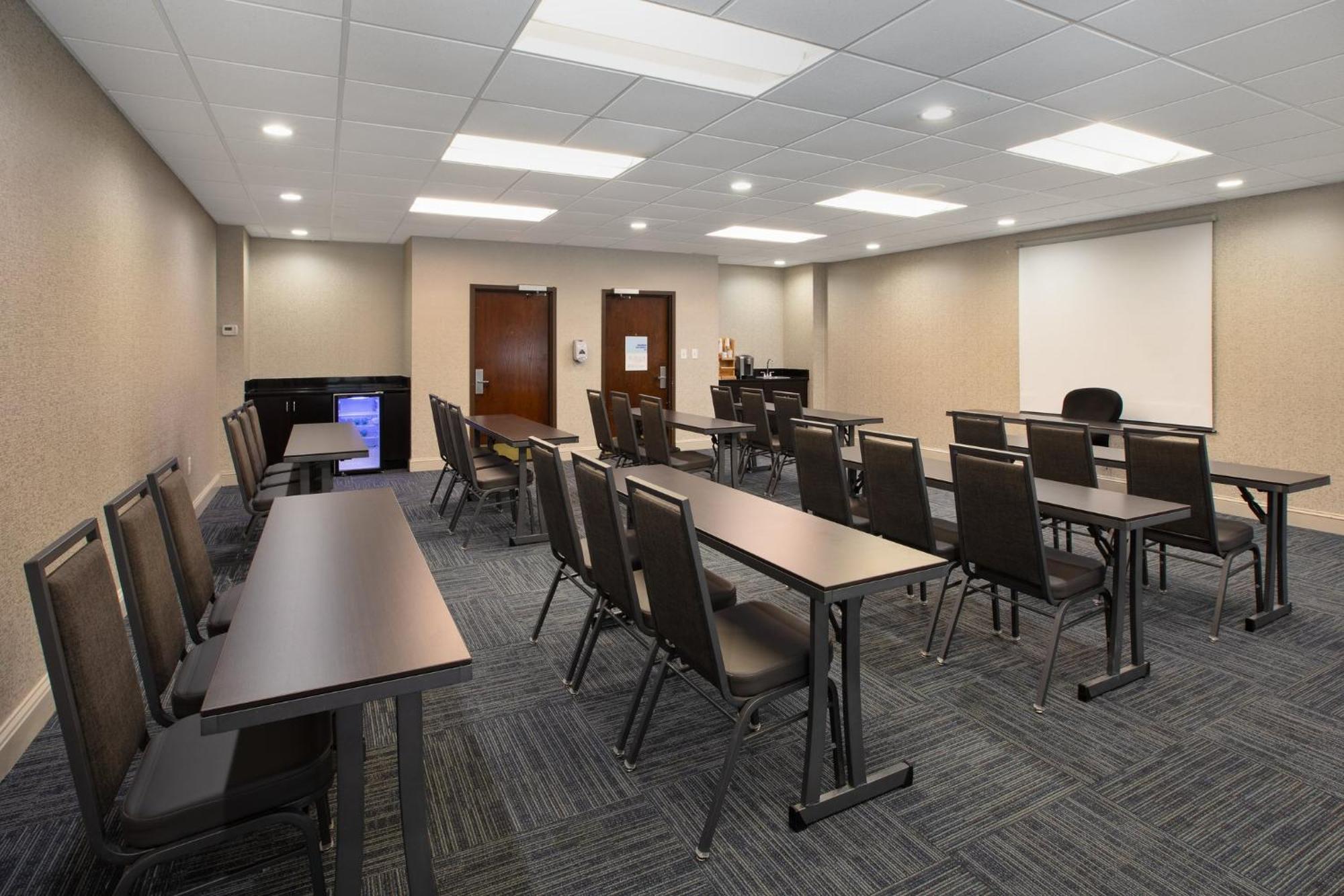Holiday Inn Express & Suites I-26 & Us 29 At Westgate Mall By Ihg Спартанбърг Екстериор снимка