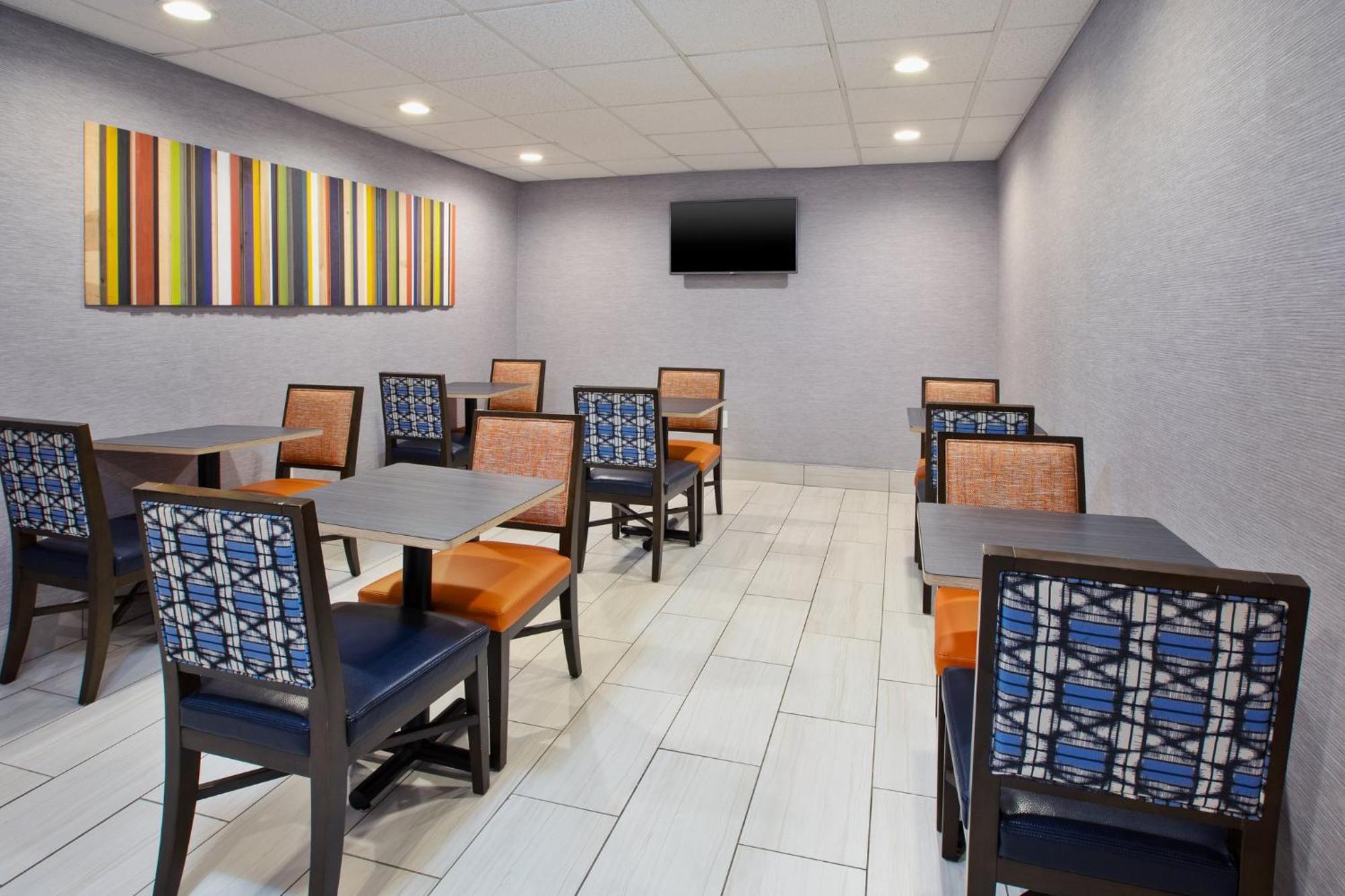 Holiday Inn Express & Suites I-26 & Us 29 At Westgate Mall By Ihg Спартанбърг Екстериор снимка