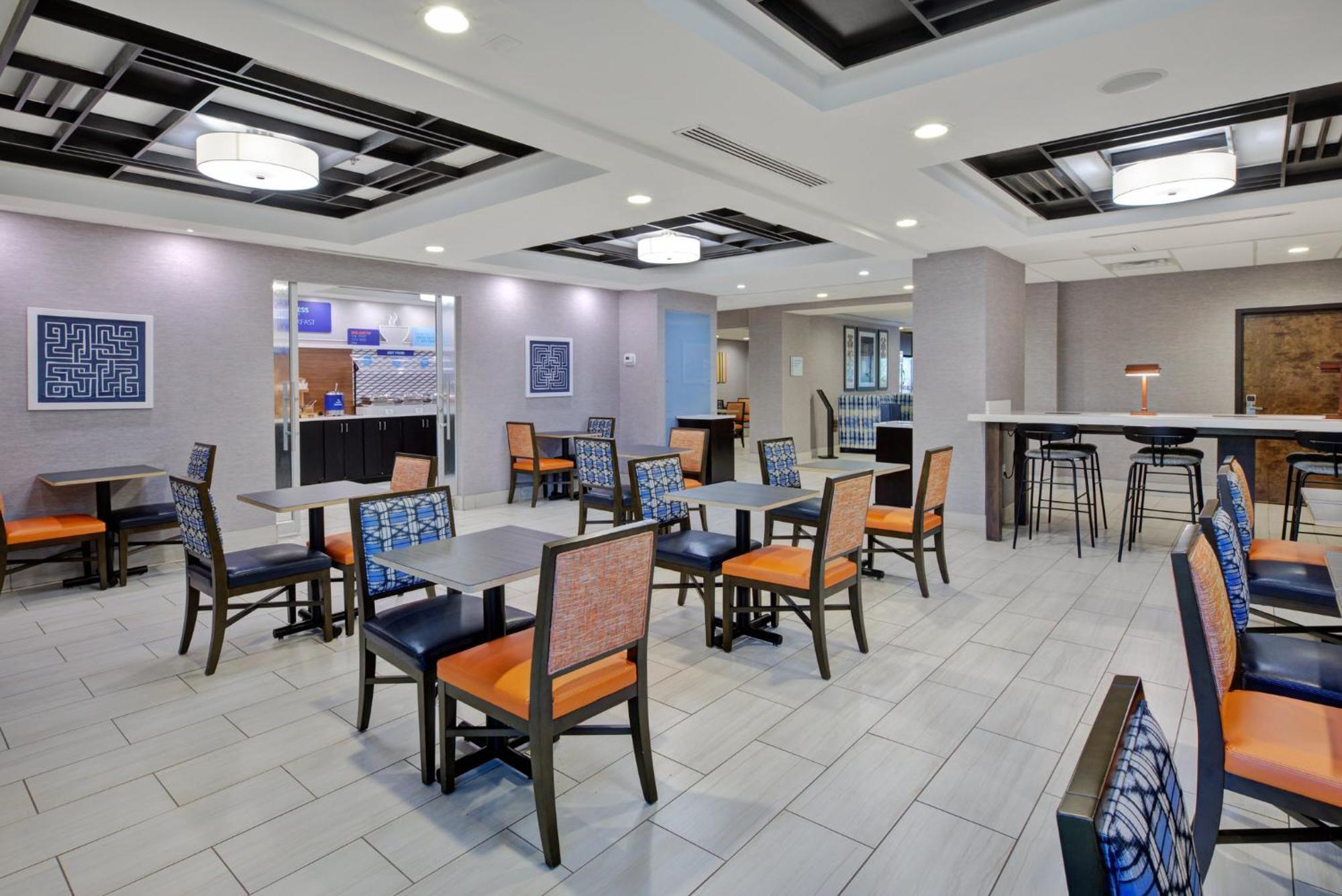 Holiday Inn Express & Suites I-26 & Us 29 At Westgate Mall By Ihg Спартанбърг Екстериор снимка