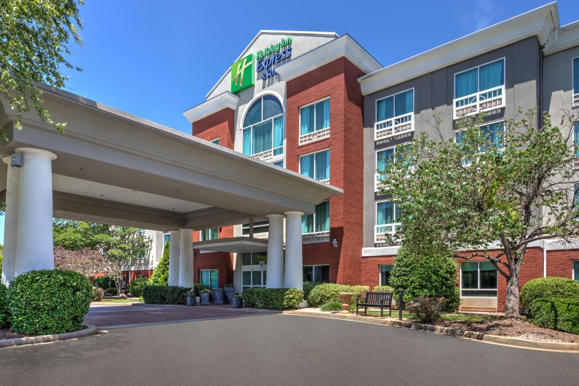 Holiday Inn Express & Suites I-26 & Us 29 At Westgate Mall By Ihg Спартанбърг Екстериор снимка